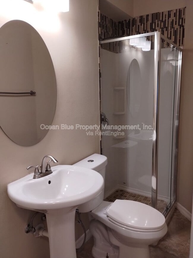 Building Photo - 27217 Breakers Dr