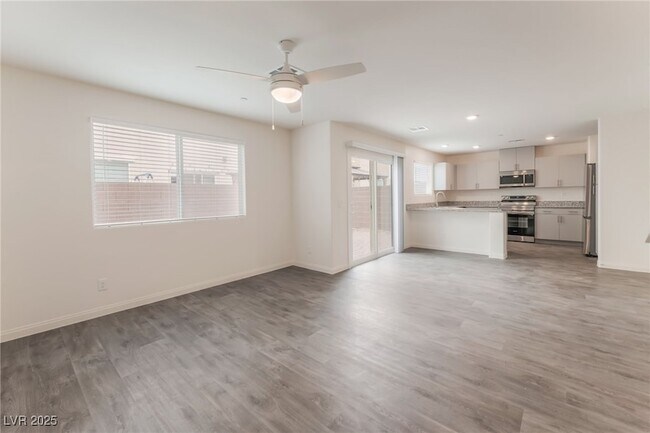 Building Photo - 5672 Sapphire Shine Ave
