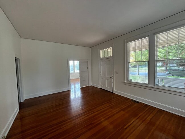 Building Photo - Stark Avenue 1310(2)