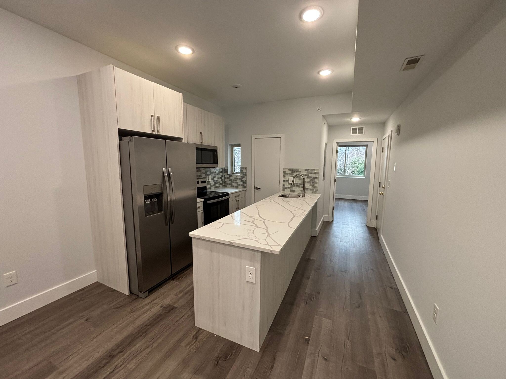 Building Photo - 2252 N Delhi St