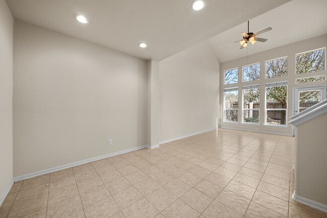 Building Photo - 1742 Pepper Hill Ln