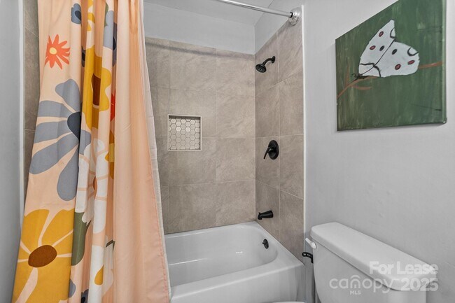 Building Photo - 7204 Killingdeer Ln