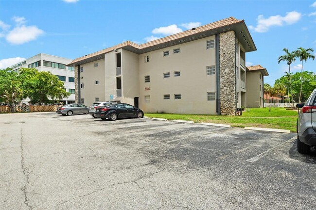 Building Photo - 13920 Lake Placid Ct
