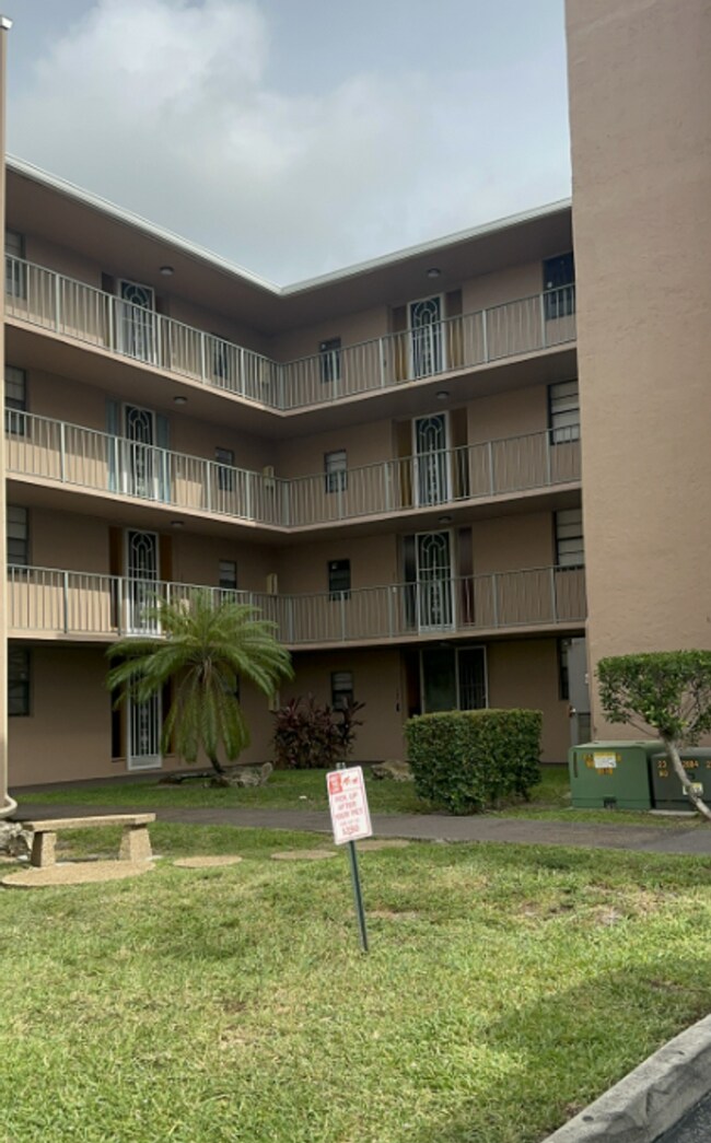 Primary Photo - PM_304