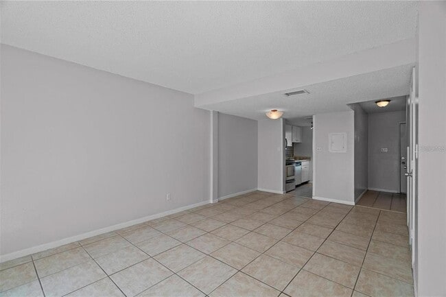 Building Photo - 5112 E Temple Heights Rd