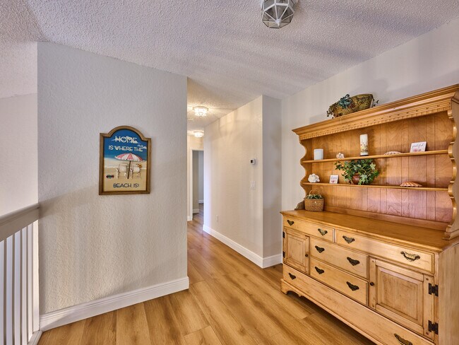 Building Photo - 2067 Cezanne Rd