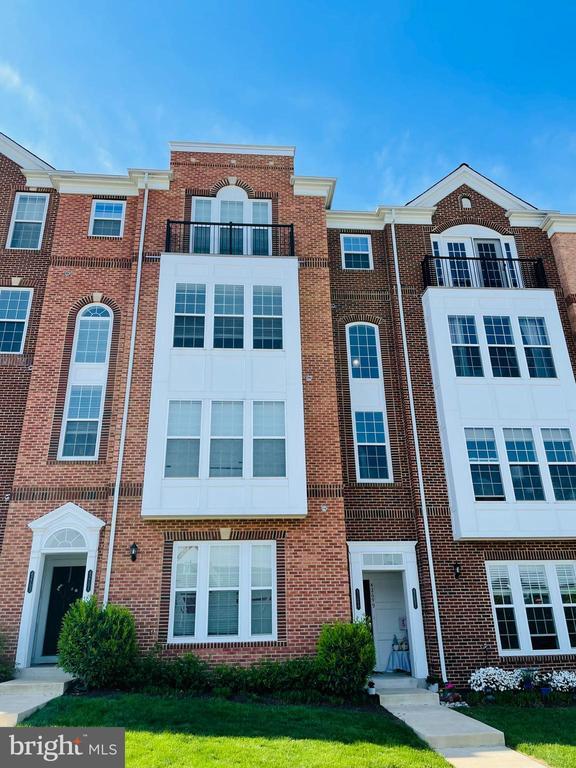 Building Photo - 42699 Wardlaw Terrace