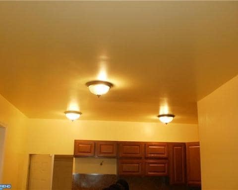 Building Photo - 5427 Spruce St