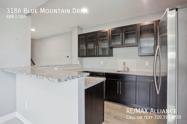 Building Photo - 3186 Blue Mountain Dr