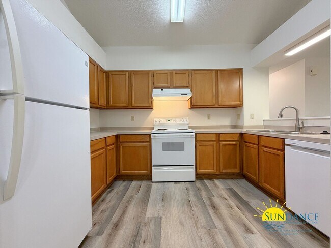 Building Photo - Nice 3 Bedroom Home Close to Eglin and Hurlburt Field AFB!