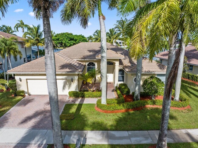 Primary Photo - 896 Marina Dr