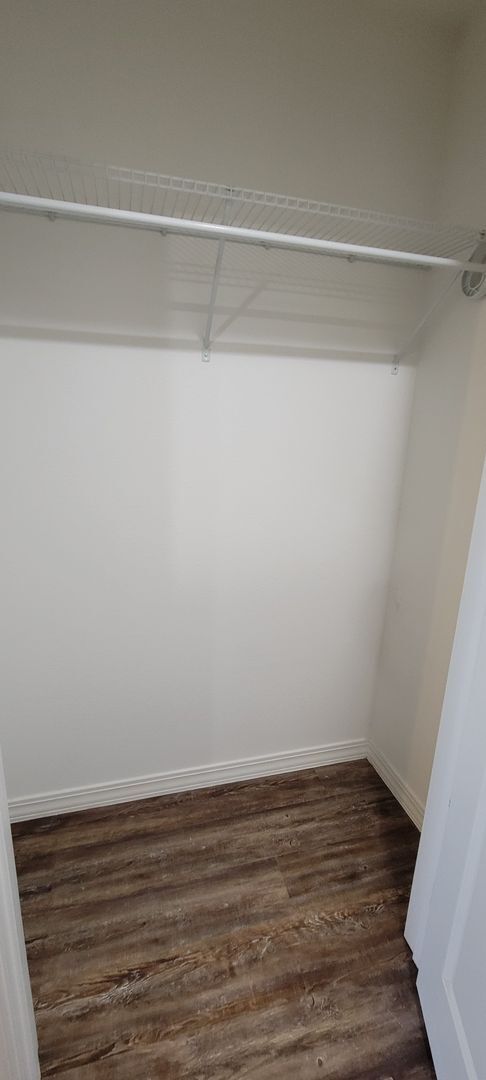 Building Photo - NEW LUXURY ONE BEDROOM APARTMENT UNFURNISHED
