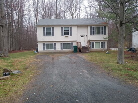Building Photo - 631 Forest Dr