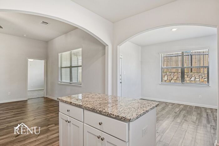 Building Photo - 329 Bearman Dr