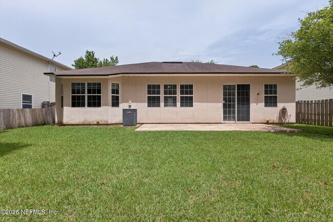 Building Photo - 872 Collinswood Dr W
