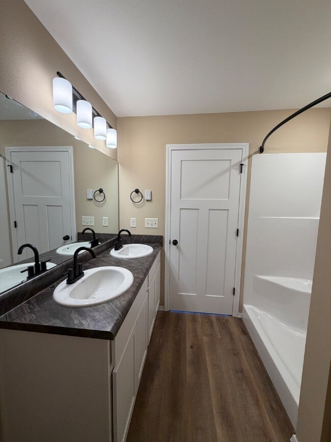 Building Photo - Last BRAND NEW 4BR Duplex left!!!