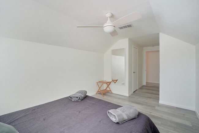 Building Photo - 742 Austrian Rd