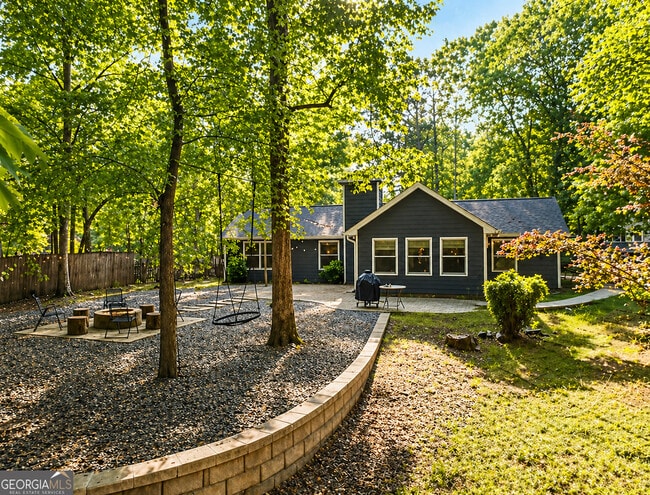 Building Photo - 135 Summer Brooke