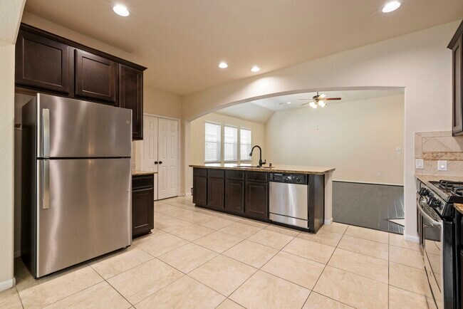 Building Photo - 3310 Retama Falls Ln