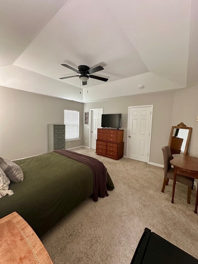Building Photo - 809 Roni Ct