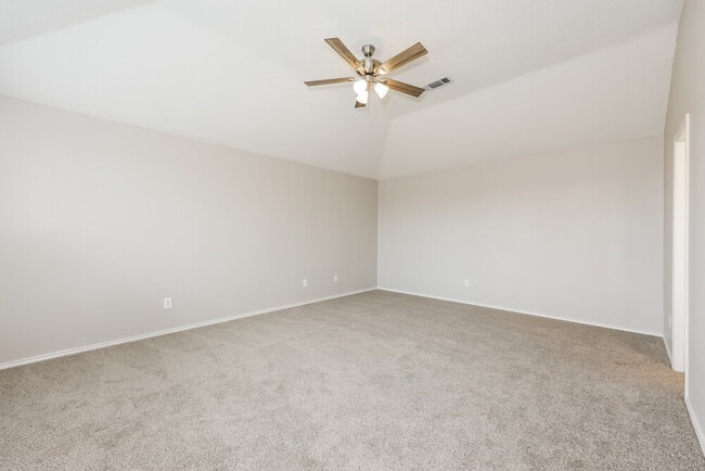 Building Photo - 2628 Loch Wood Dr