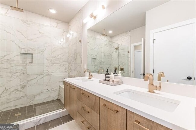 Building Photo - 699 Vidalia Ln