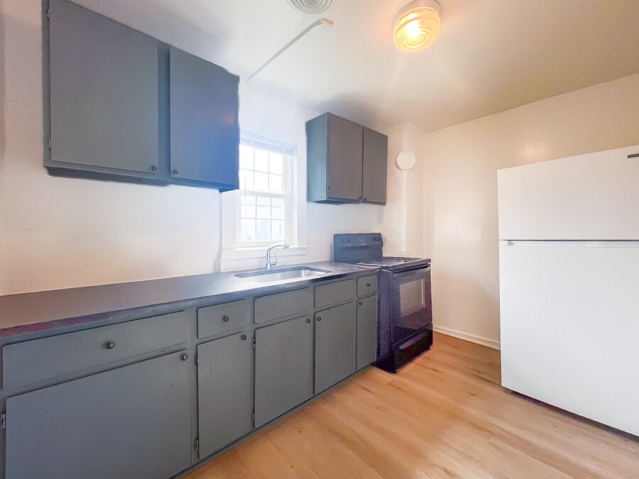 Building Photo - 2300 Raleigh St