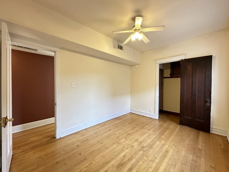 Building Photo - 2522 N Kedzie Blvd