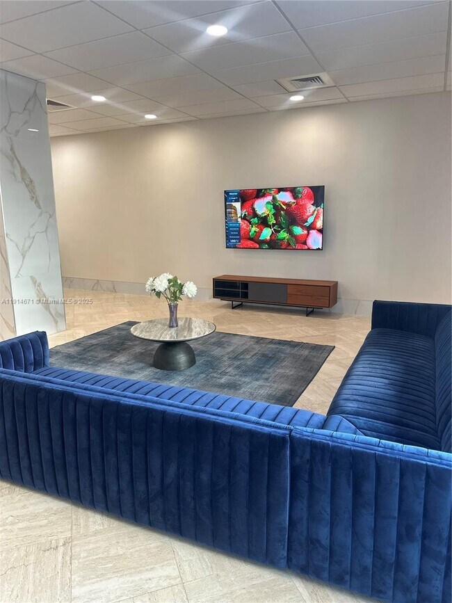 Building Photo - 250 174th St