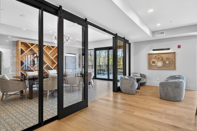 Building Photo - 76 Old Mill Bottom Rd N