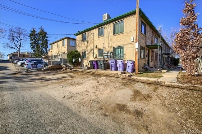 Building Photo - 36 N Washington St