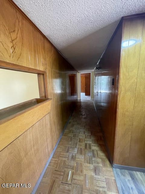 Building Photo - 3031 Van Buren Ave