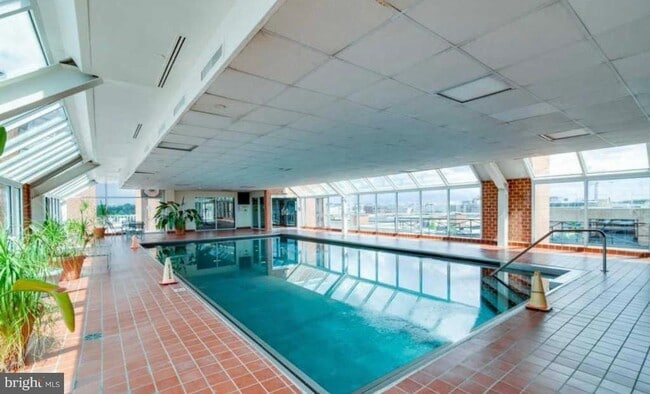 Building Photo - 1230 23rd St NW