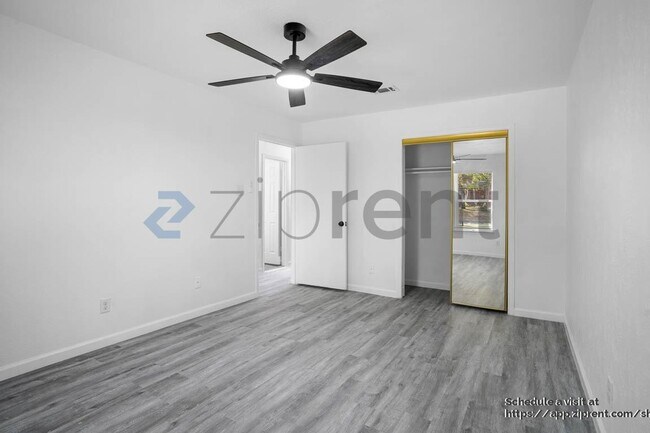 Building Photo - 6829 Shadydale Dr