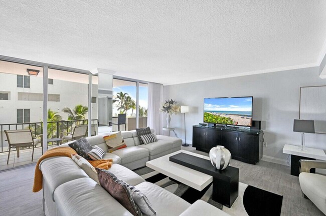 Building Photo - 4200 N Ocean Dr