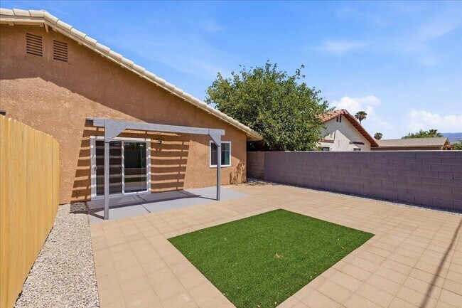 Building Photo - 31601 Avenida Maravilla