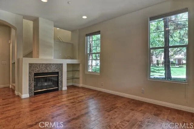 Building Photo - 903 Maplewood