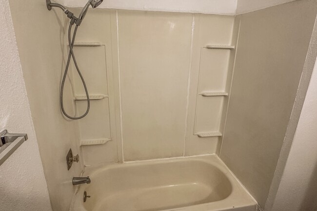 Building Photo - 835 Travois Way