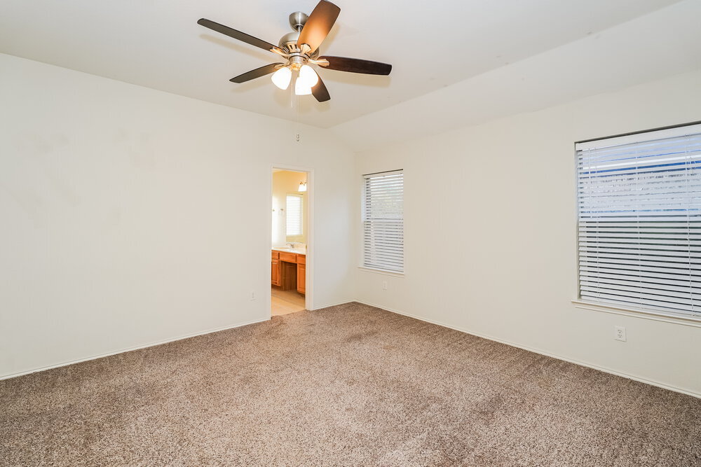 Building Photo - 1101 Marcia Ln