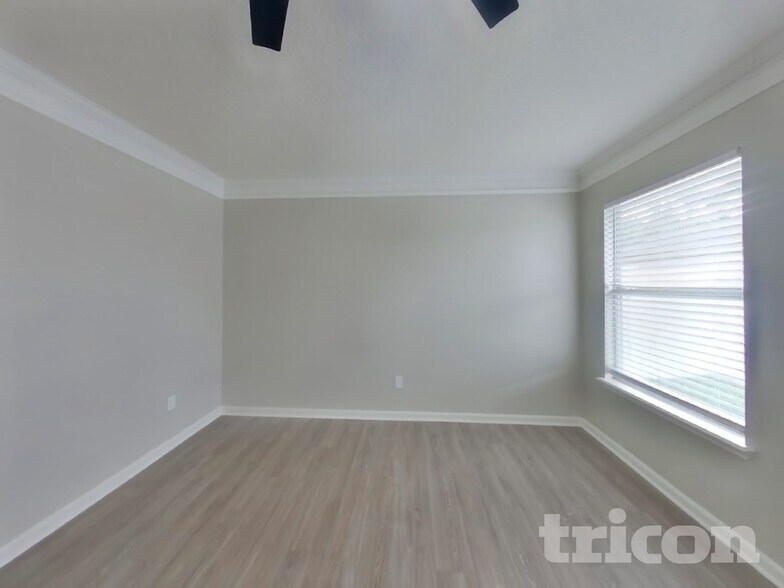 Building Photo - 3208 Ginny Lake Dr