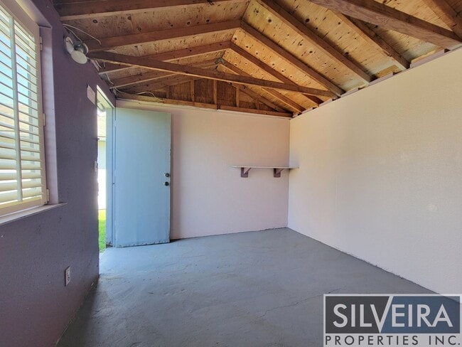 Building Photo - Charming 3 bed 2 bath home in Santa Maria