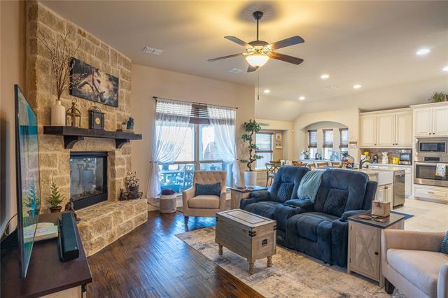 Building Photo - 9013 Athens Dr