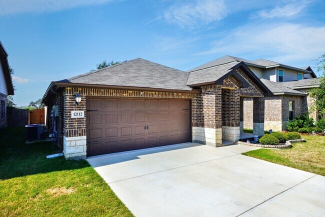 Building Photo - Gorgeous 4-Bedroom Home in Westpointe East...