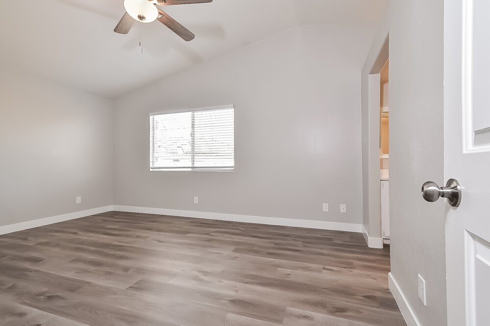 Building Photo - 7640 W Delhi Ave