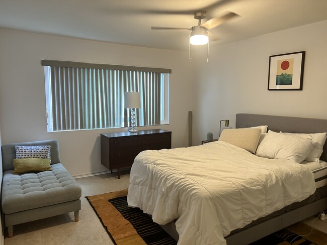 Spacious Furnished Queen Bedroom with Double Closets - 5651 Sumner Way