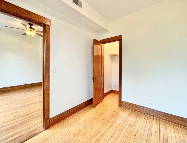 Building Photo - 3319 W Pierce Ave