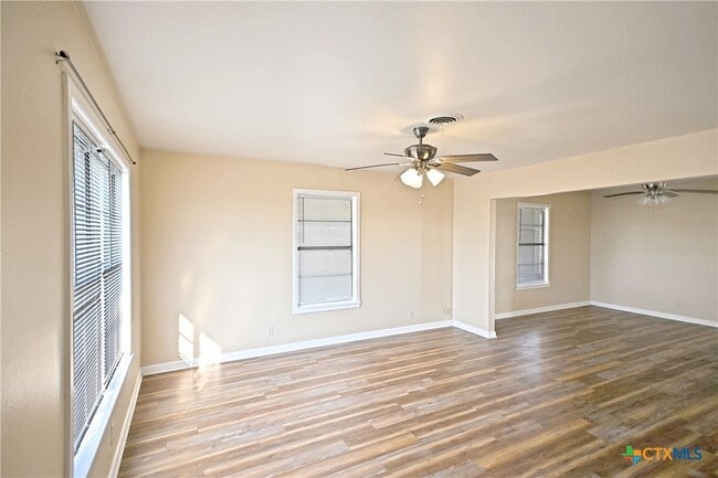 Building Photo - 4706 Dreibrodt Rd