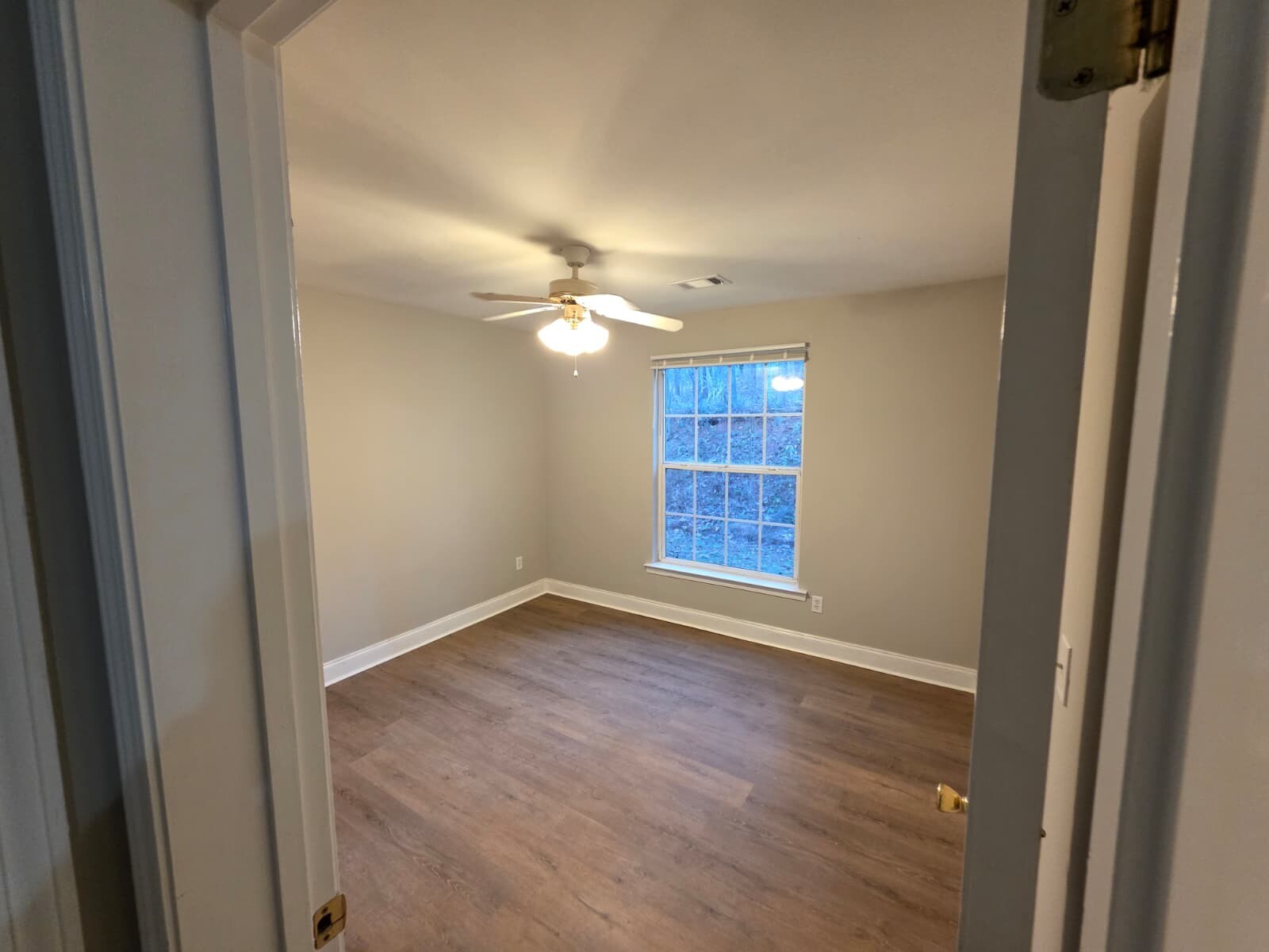 Building Photo - 79 Pine Crest Cir