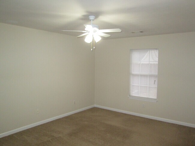 Building Photo - 413 Northrop Pl