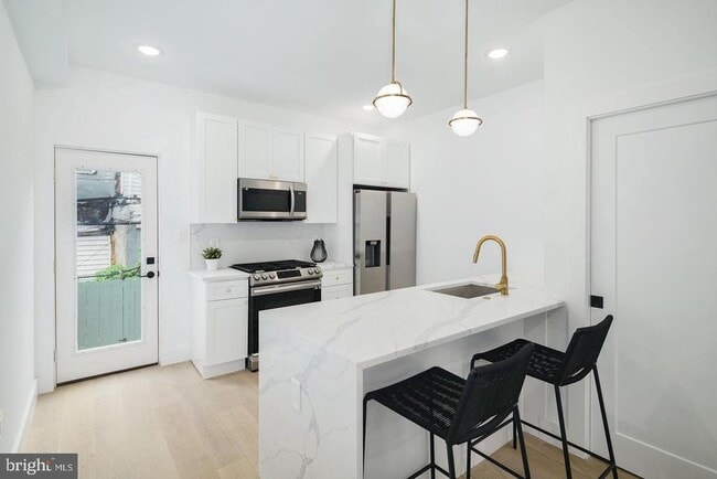 Building Photo - 3957 Wyalusing Ave